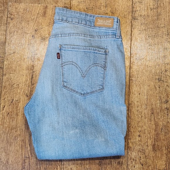 LEVI'S Bermuda Shorts - Sz 12 - Picture 3 of 7